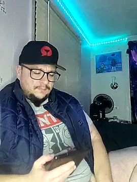 Snapshot of Spunonymous chatting on 03.02.25 Spunonymous online show from 03.02.25