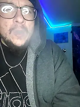 Snapshot of Spunonymous chatting on 03.08.25 Spunonymous online show from 03.08.25