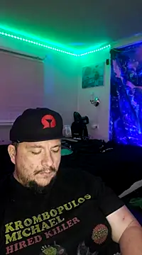 Snapshot of Spunonymous chatting on 03.09.25 Spunonymous online show from 03.09.25