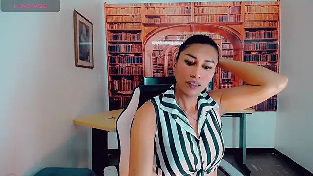 khiara moretti online show from 12.27.24