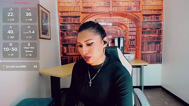 khiara moretti online show from 12.28.24