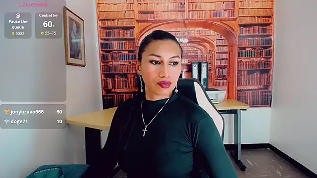 khiara moretti online show from 12.29.24