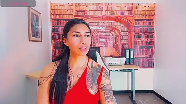 khiara moretti online show from 02.12.25