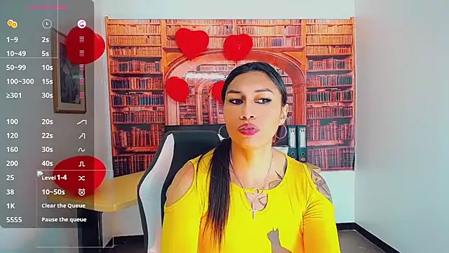 khiara moretti online show from 02.13.25