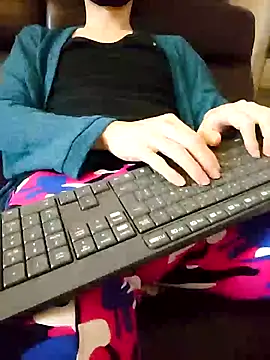 Snapshot of --MIKASA-- chatting on 02.05.25 --MIKASA-- online show from 02.05.25