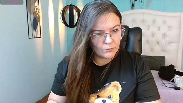 MsJossie online show from 04.16.26