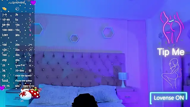 Agathaargent  online show from 10.05.25