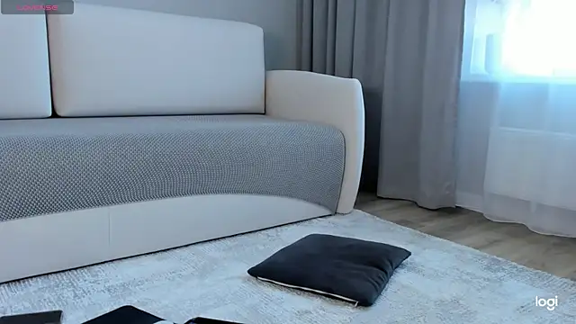 AmelinaLove online show from 09.26.25