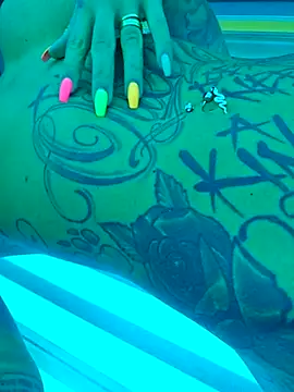 Ninasweden online show from 03.12.25