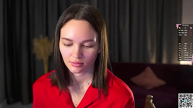 Snapshot of AnneKlint chatting on 12.15.24 AnneKlint online show from 12.15.24