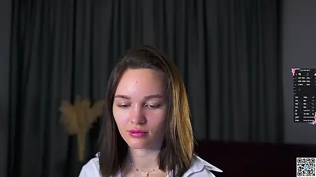 Snapshot of AnneKlint chatting on 12.17.24 AnneKlint online show from 12.17.24