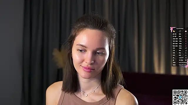 Snapshot of AnneKlint chatting on 12.18.24 AnneKlint online show from 12.18.24