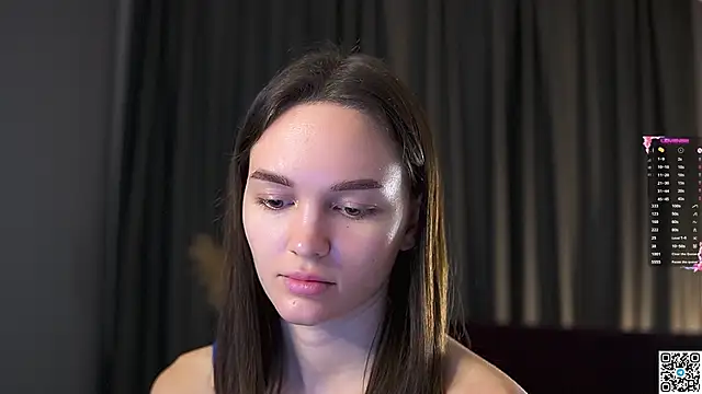 Snapshot of AnneKlint chatting on 01.19.25 AnneKlint online show from 01.19.25