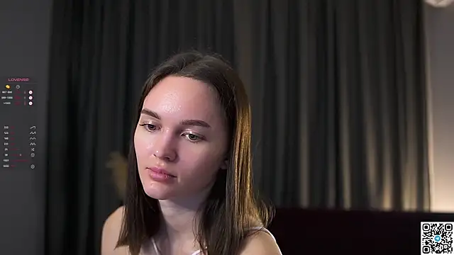 Snapshot of AnneKlint chatting on 01.25.25 AnneKlint online show from 01.25.25