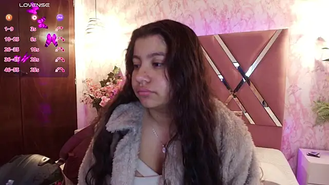 Snapshot of Miaa_Smiith1 chatting on 02.25.25 Miaa Smiith1 online show from 02.25.25