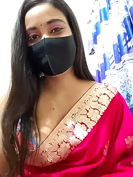 Snapshot of SimaRoy- chatting on 02.13.25 SimaRoy- online show from 02.13.25