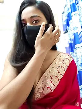 Snapshot of SimaRoy- chatting on 02.14.25 SimaRoy- online show from 02.14.25