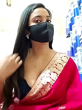 Snapshot of SimaRoy- chatting on 02.15.25 SimaRoy- online show from 02.15.25