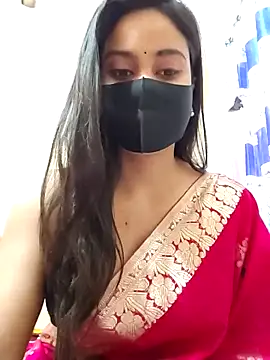 Snapshot of SimaRoy- chatting on 02.15.25 SimaRoy- online show from 02.15.25