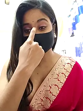 Snapshot of SimaRoy- chatting on 02.18.25 SimaRoy- online show from 02.18.25