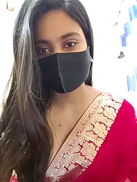 Snapshot of SimaRoy- chatting on 02.21.25 SimaRoy- online show from 02.21.25