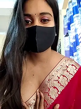 Snapshot of SimaRoy- chatting on 02.28.25 SimaRoy- online show from 02.28.25