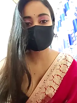 Snapshot of SimaRoy- chatting on 03.19.25 SimaRoy- online show from 03.19.25