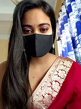 Snapshot of SimaRoy- chatting on 03.19.25 SimaRoy- online show from 03.19.25