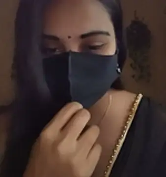 Snapshot of SimaRoy- chatting on 11.26.25 SimaRoy- online show from 11.26.25