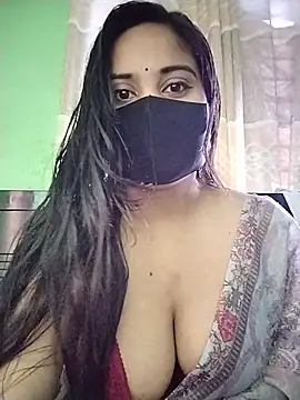 Snapshot of SimaRoy- chatting on 07.17.26 SimaRoy- online show from 07.17.26