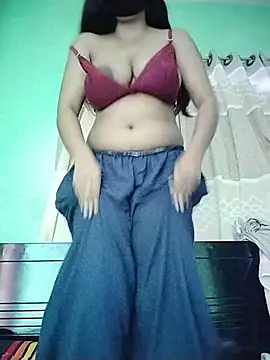 Snapshot of SimaRoy- chatting on 07.28.26 SimaRoy- online show from 07.28.26