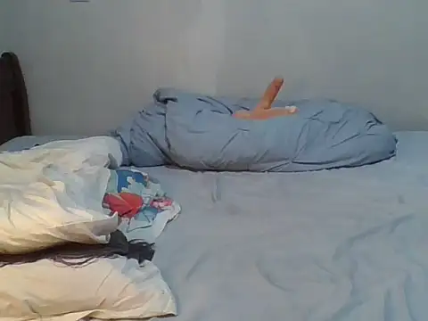 Snapshot of sweetbebby chatting on 09.09.25 sweetbebby online show from 09.09.25