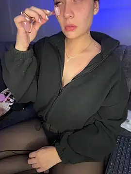 GabriellaFerrer online show from 10.31.25