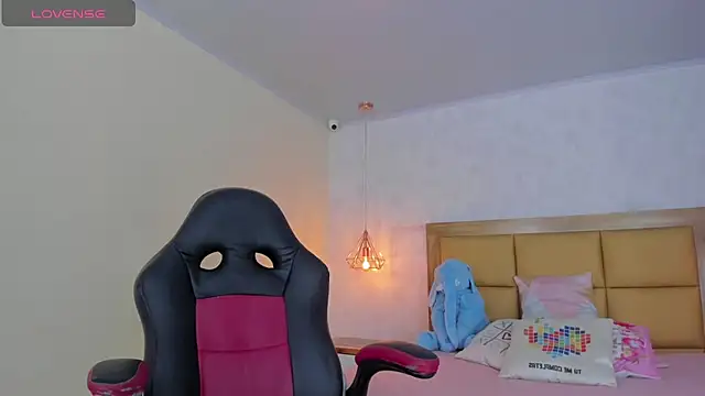 LARSONMIA online show from 03.10.25