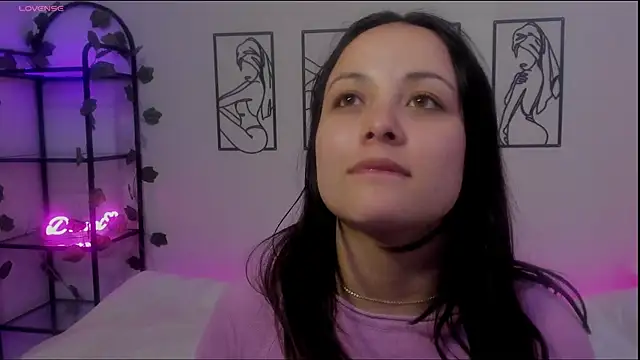 Megan Rodrigo online show from 01.23.25