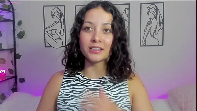 Megan Rodrigo online show from 02.13.25