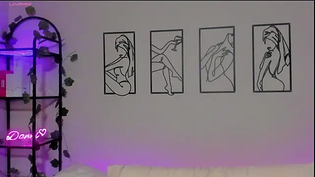 Megan Rodrigo online show from 03.10.25