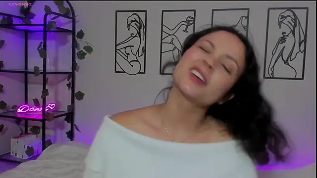 Megan Rodrigo online show from 03.19.25