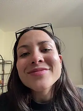 Megan Rodrigo online show from 04.18.26