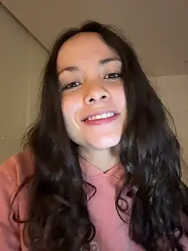 Megan Rodrigo online show from 07.04.26