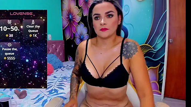 mia bigtits17 online show from 12.28.24