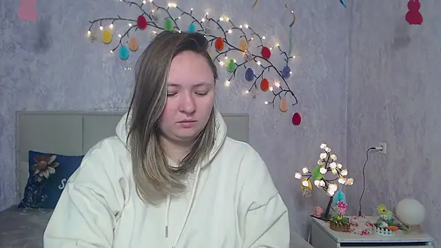 SallyVerda online show from 04.10.26