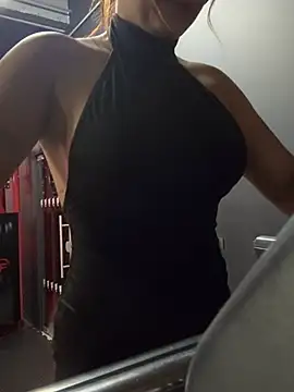 Amber Martins  online show from 02.27.25