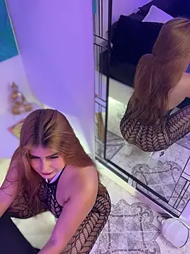 Amber Martins  online show from 04.19.26