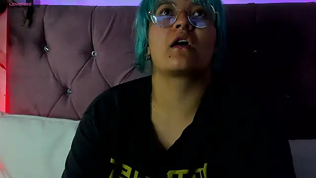 lucky-leah online show from 02.26.25