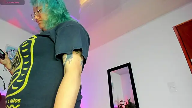 lucky-leah online show from 03.19.25