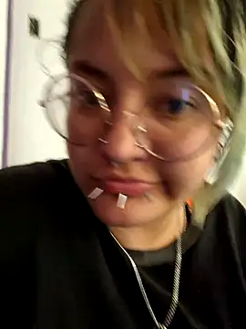 lucky-leah online show from 10.31.25