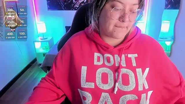 lucky-leah online show from 12.02.25