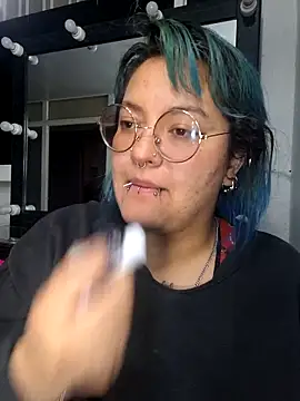 lucky-leah online show from 05.23.26