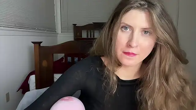 YUMIandbigWOLF online show from 12.14.25